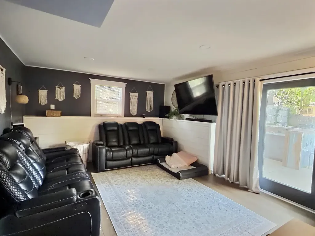 818 E Greenway Court Derby KS 67037