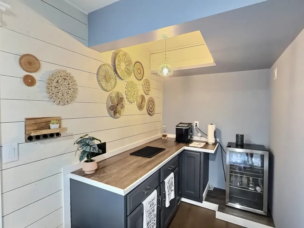 818 E Greenway Court Derby KS 67037