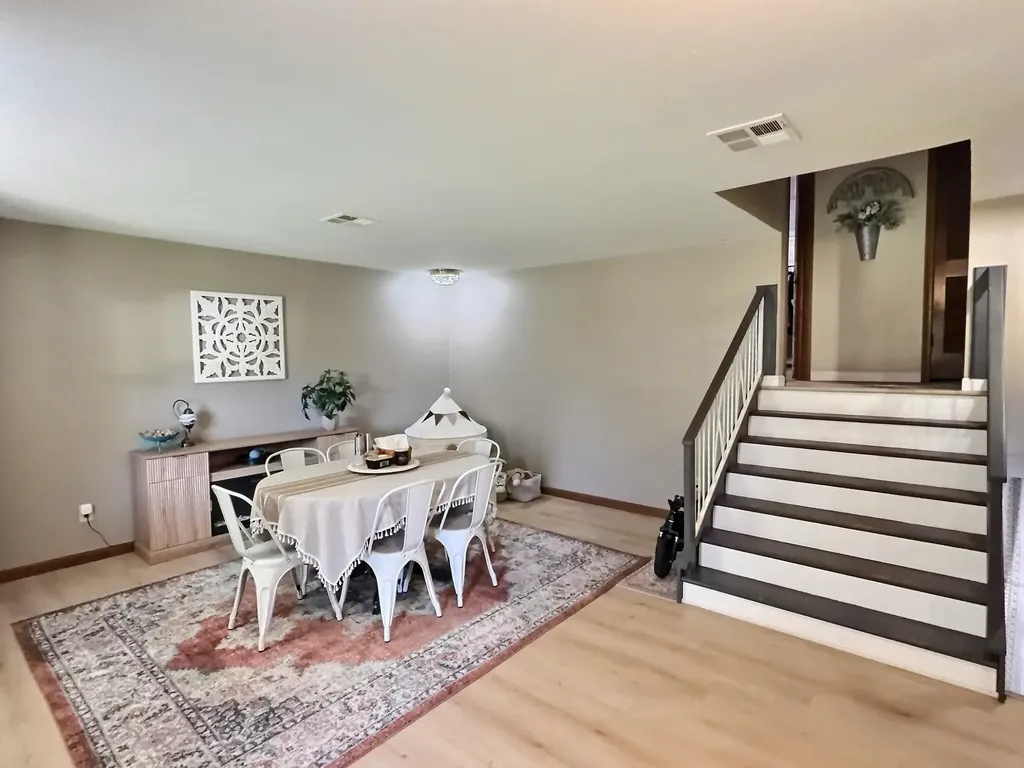 818 E Greenway Court Derby KS 67037