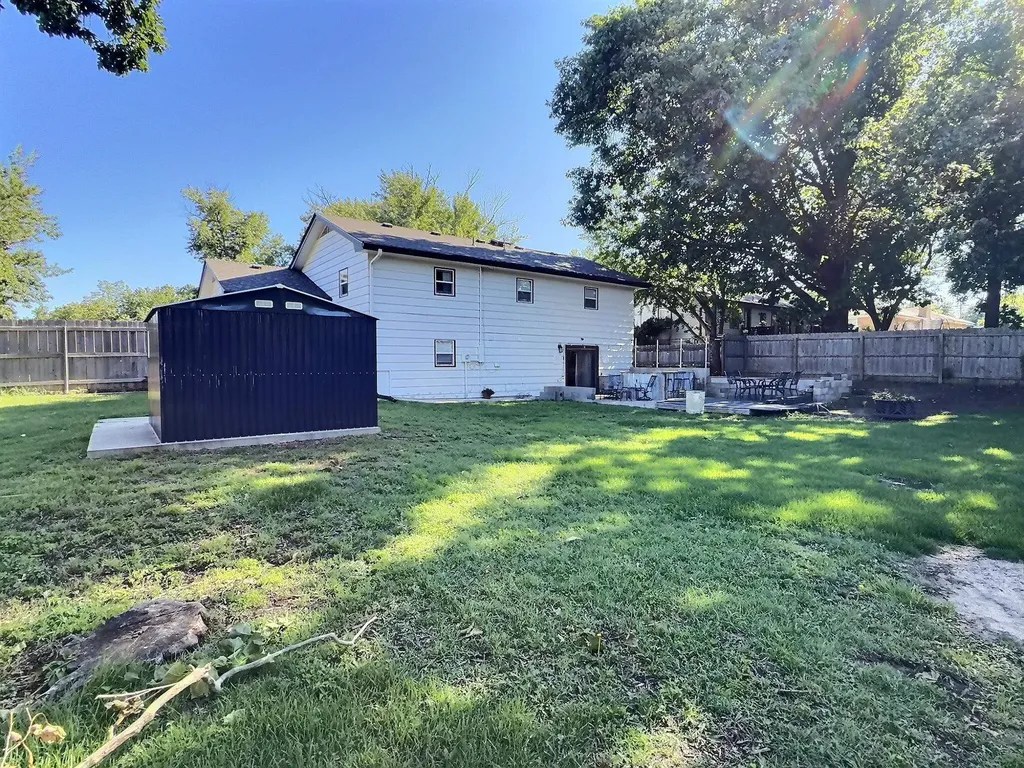 818 E Greenway Court Derby KS 67037