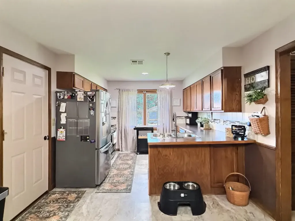 818 E Greenway Court Derby KS 67037