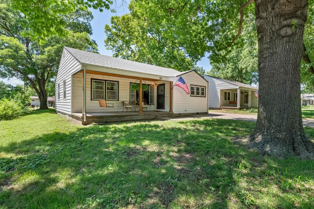 611 S Central Avenue Mulvane KS 67110