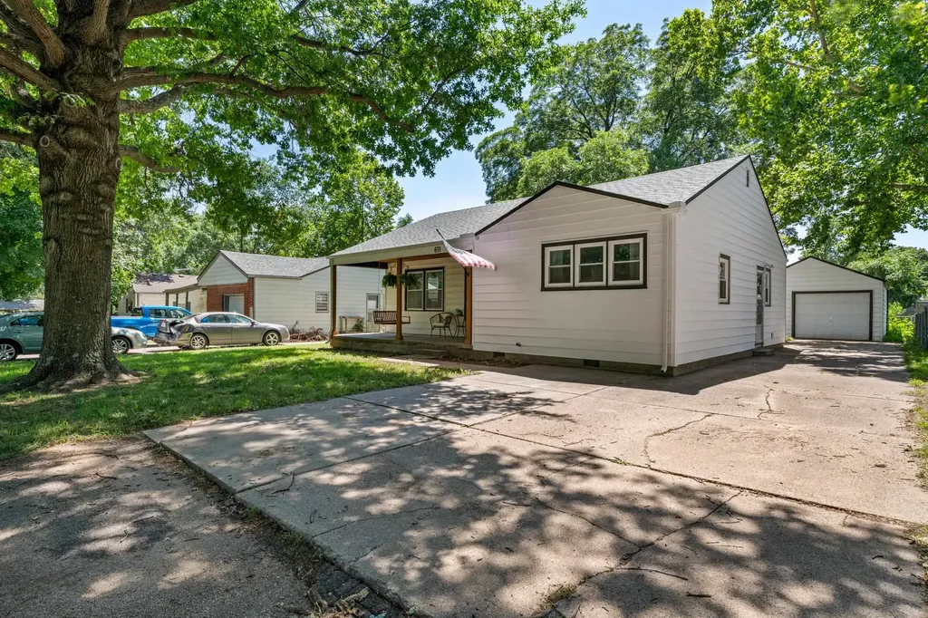 611 S Central Avenue Mulvane KS 67110