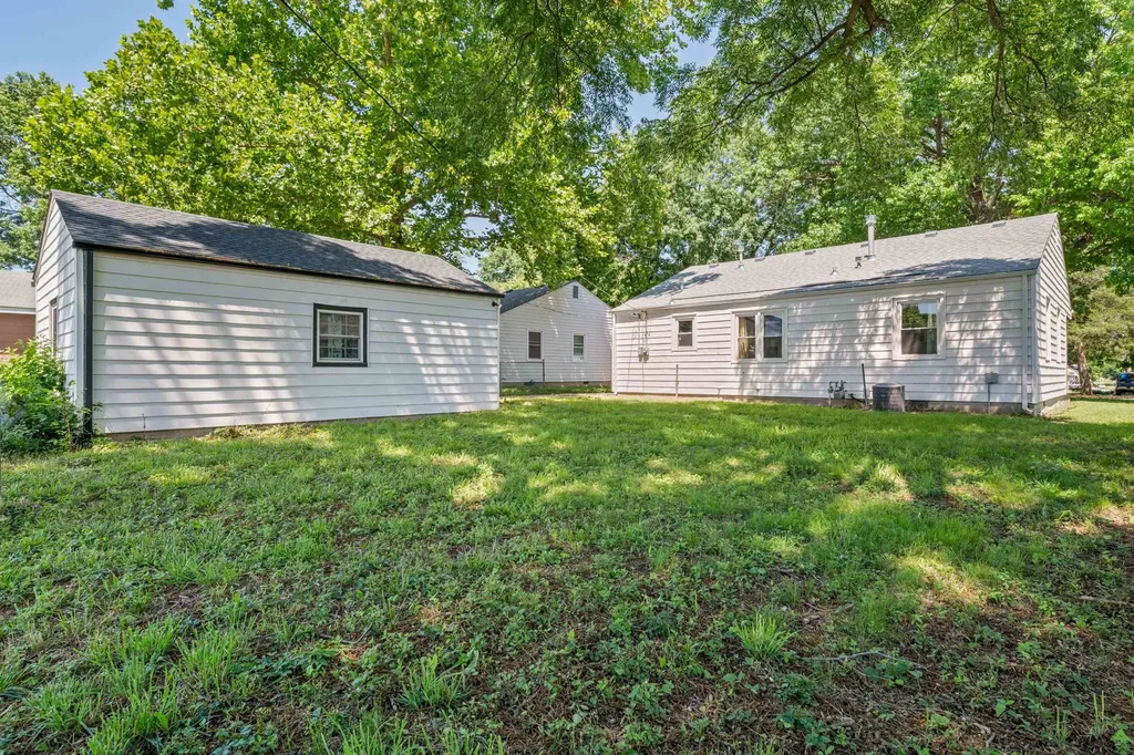 611 S Central Avenue Mulvane KS 67110