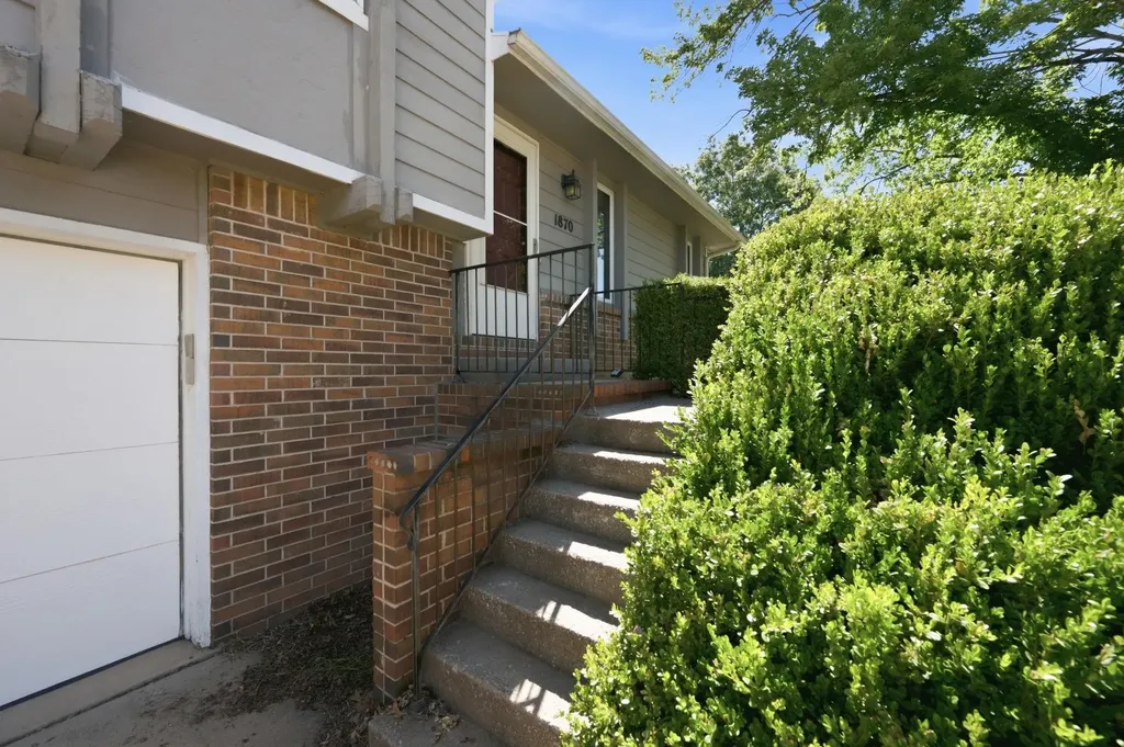 1870 N Cheryl Court Wichita KS 67212