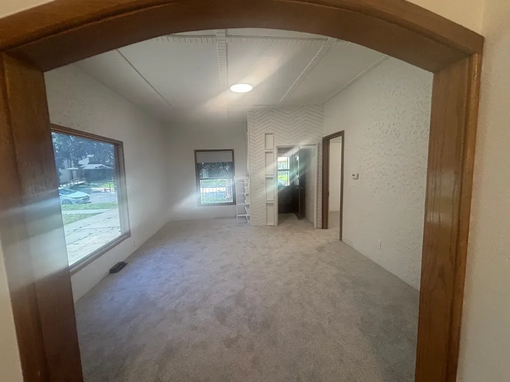 1006 S Emporia Wichita KS 67211