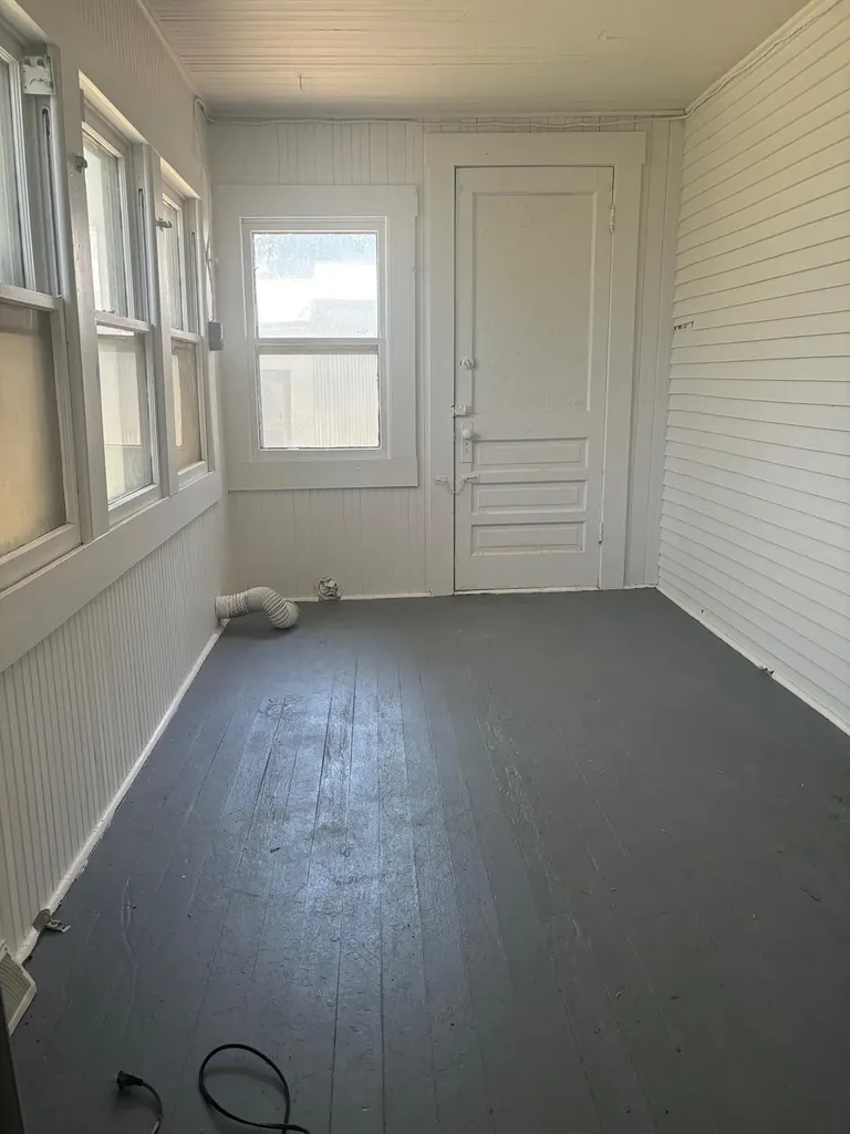 1006 S Emporia Wichita KS 67211