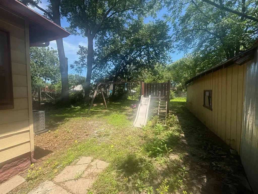 1006 S Emporia Wichita KS 67211