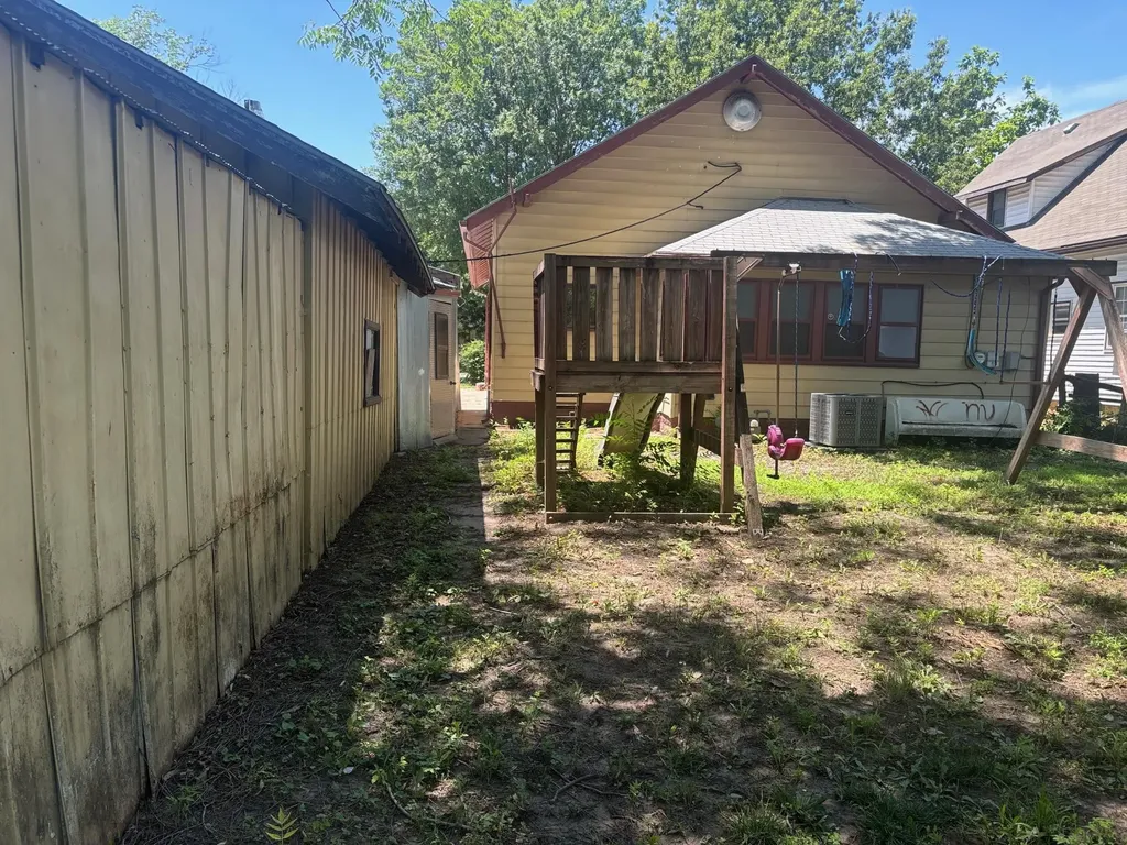 1006 S Emporia Wichita KS 67211