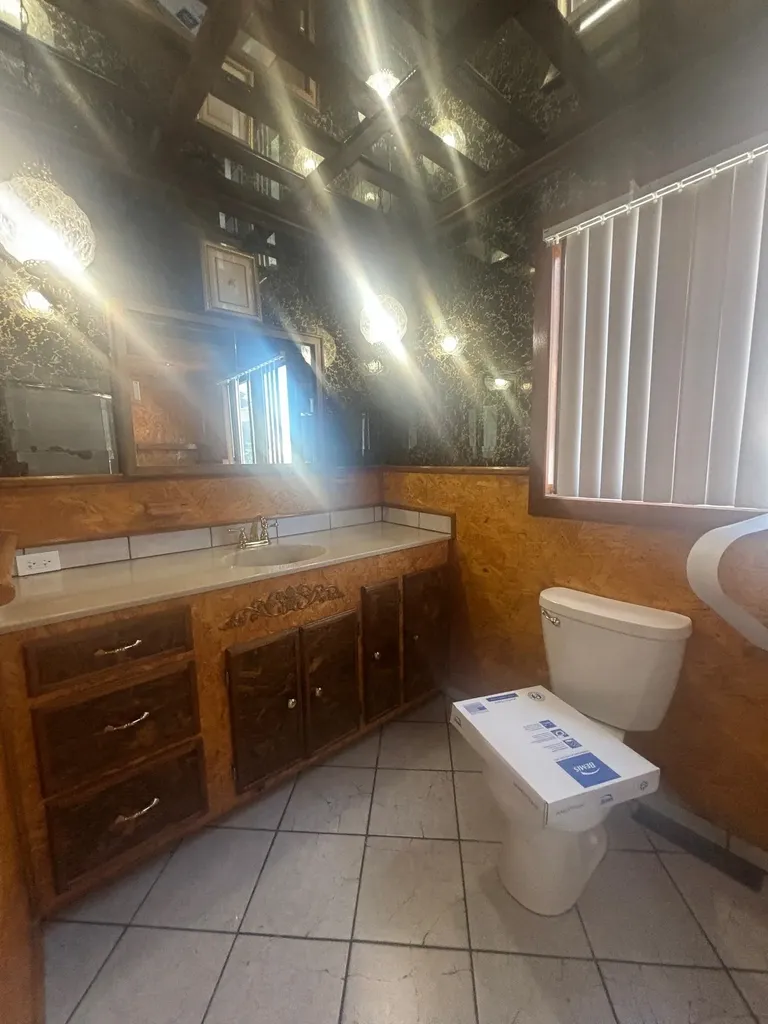 1006 S Emporia Wichita KS 67211