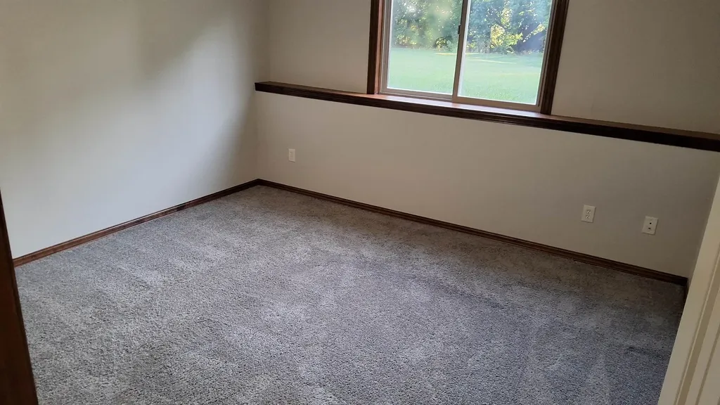 2243 N Silverdale Street Andover KS 67002-7572