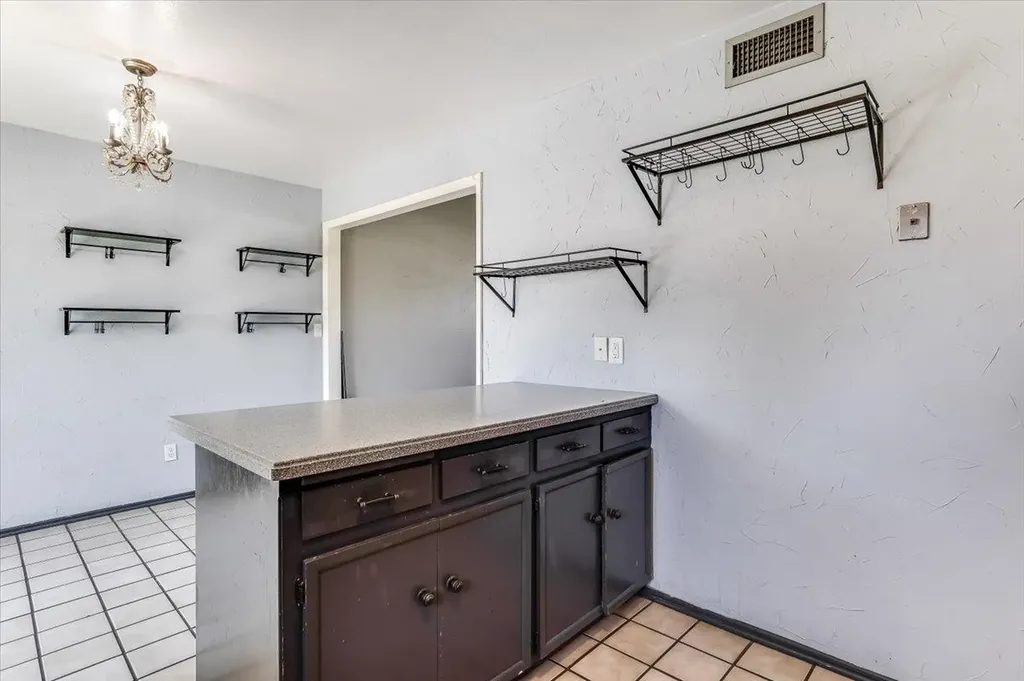 511 W Aspen Street Wichita KS 67217-2923