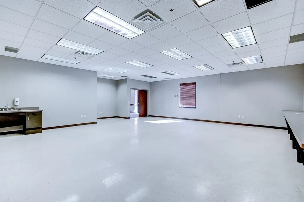 2800 S Rock Road Wichita KS 67210