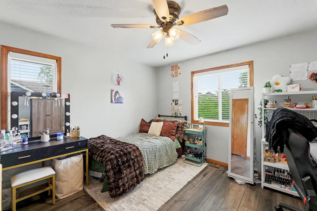1013 E Pembrook Road Derby KS 67037