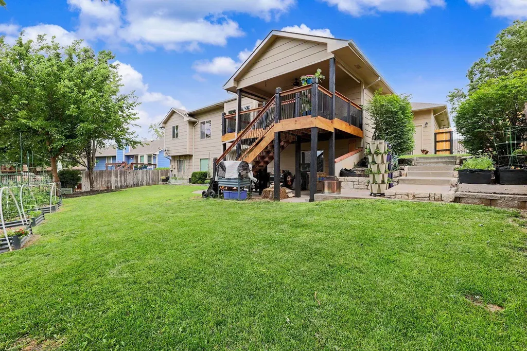 1013 E Pembrook Road Derby KS 67037