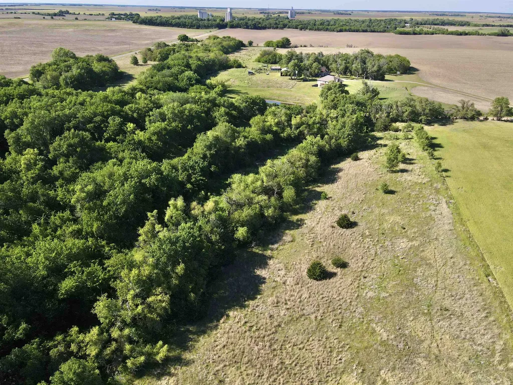 Se/c Of NE 70th St & NE 100th Ave - Tract 3 Turon KS 67583
