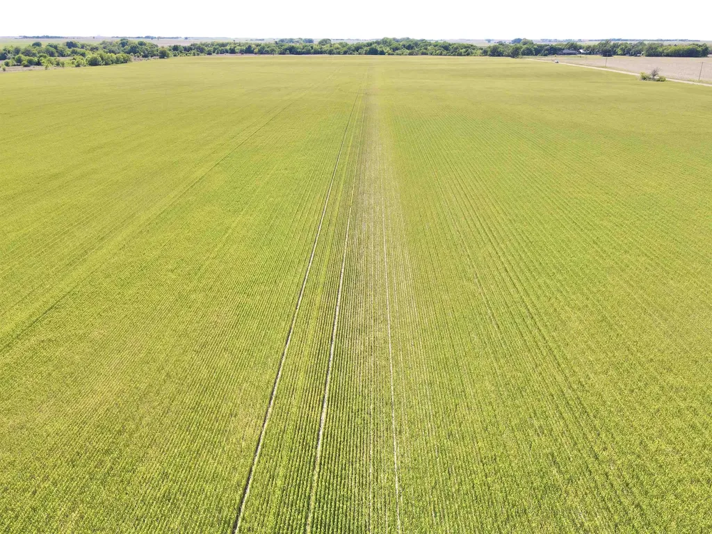 Se/c Of NE 70th St & NE 100th Ave - Tract 3 Turon KS 67583