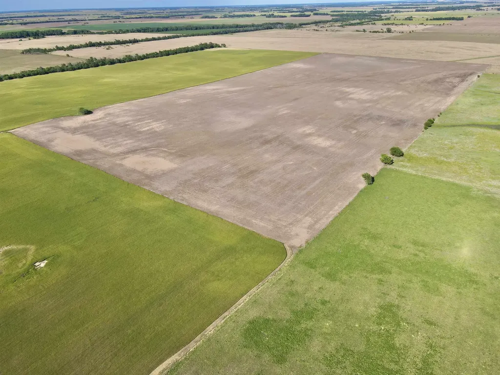Ne/c Of NE 40th St & NE 100th Ave - Tract 4 Turon KS 67583