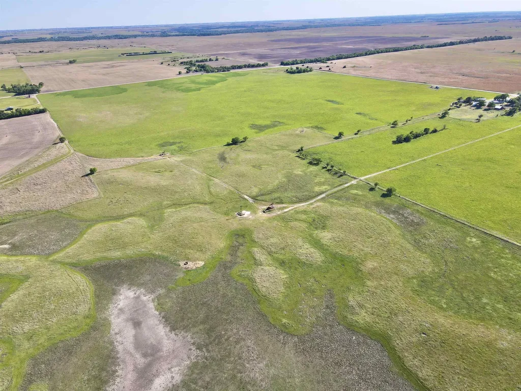 Ne/c Of NE 40th St & NE 100th Ave - Tract 4 Turon KS 67583