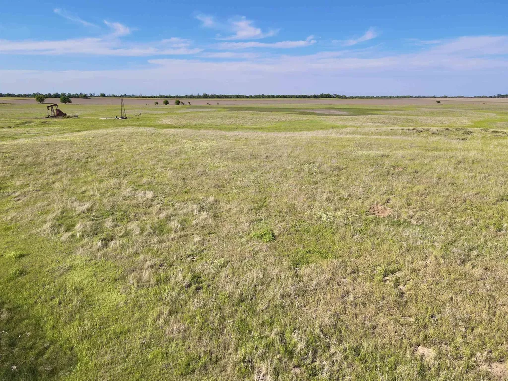 Ne/c Of NE 40th St & NE 100th Ave - Tract 4 Turon KS 67583