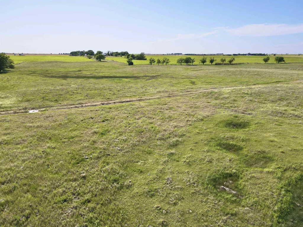 Ne/c Of NE 40th St & NE 100th Ave - Tract 4 Turon KS 67583