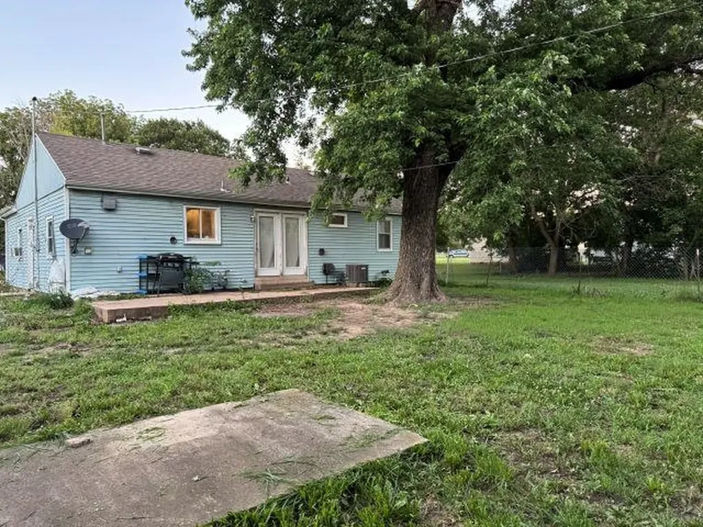 1615 N Terrace Drive El Dorado KS 67042