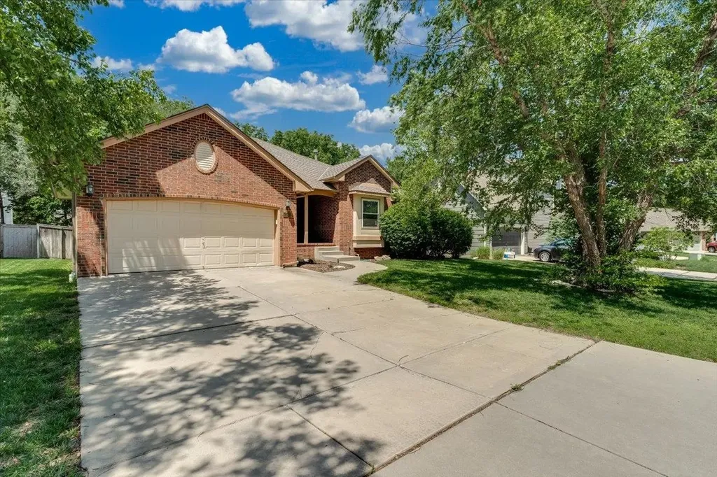 Wichita KS, 2366 N Vinegate Court