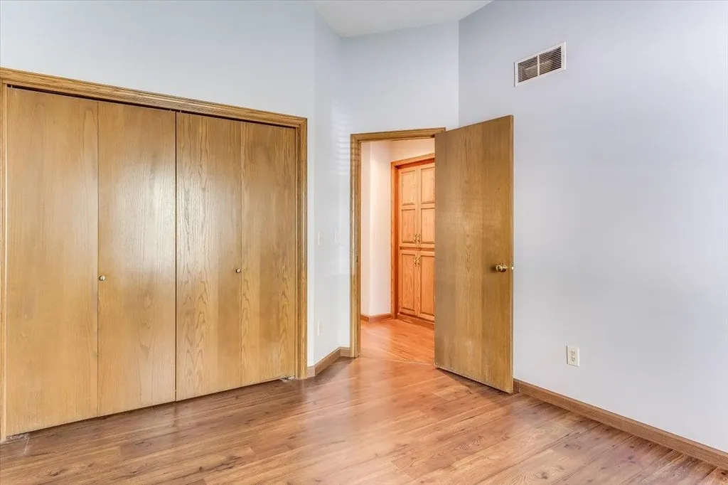 2366 N Vinegate Court Wichita KS 67226