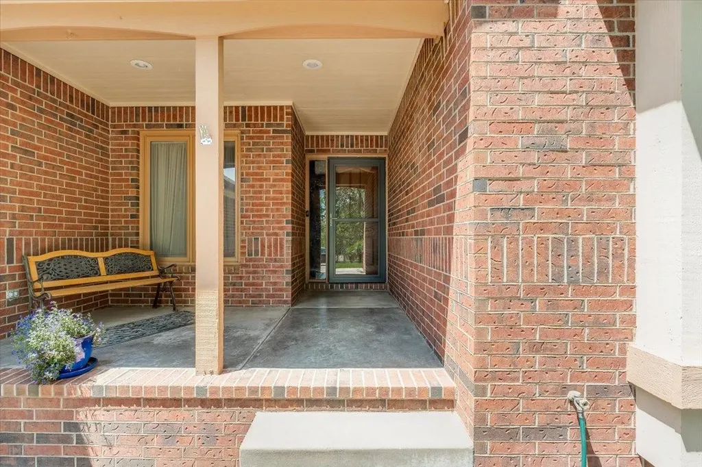 2366 N Vinegate Court Wichita KS 67226