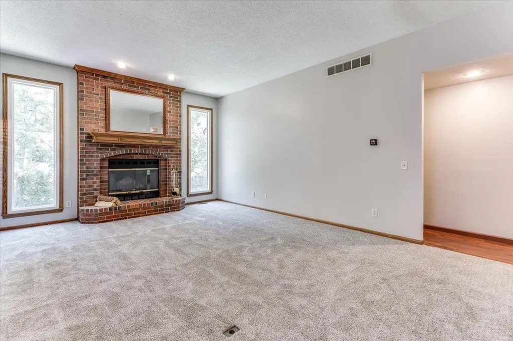 2366 N Vinegate Court Wichita KS 67226
