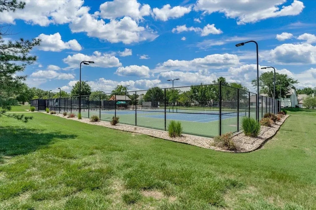 2366 N Vinegate Court Wichita KS 67226