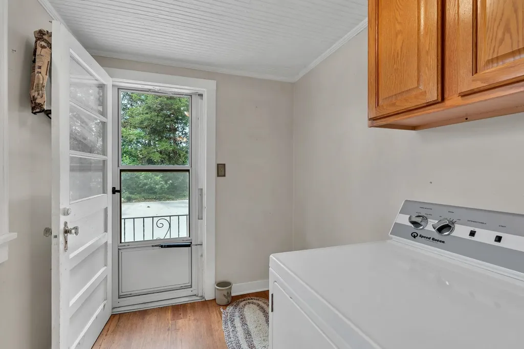 1046 W 90th Avenue N Conway Springs KS 67031