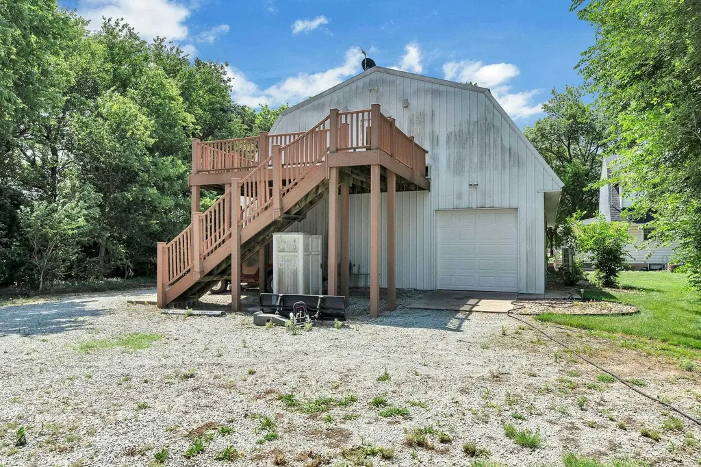 1046 W 90th Avenue N Conway Springs KS 67031