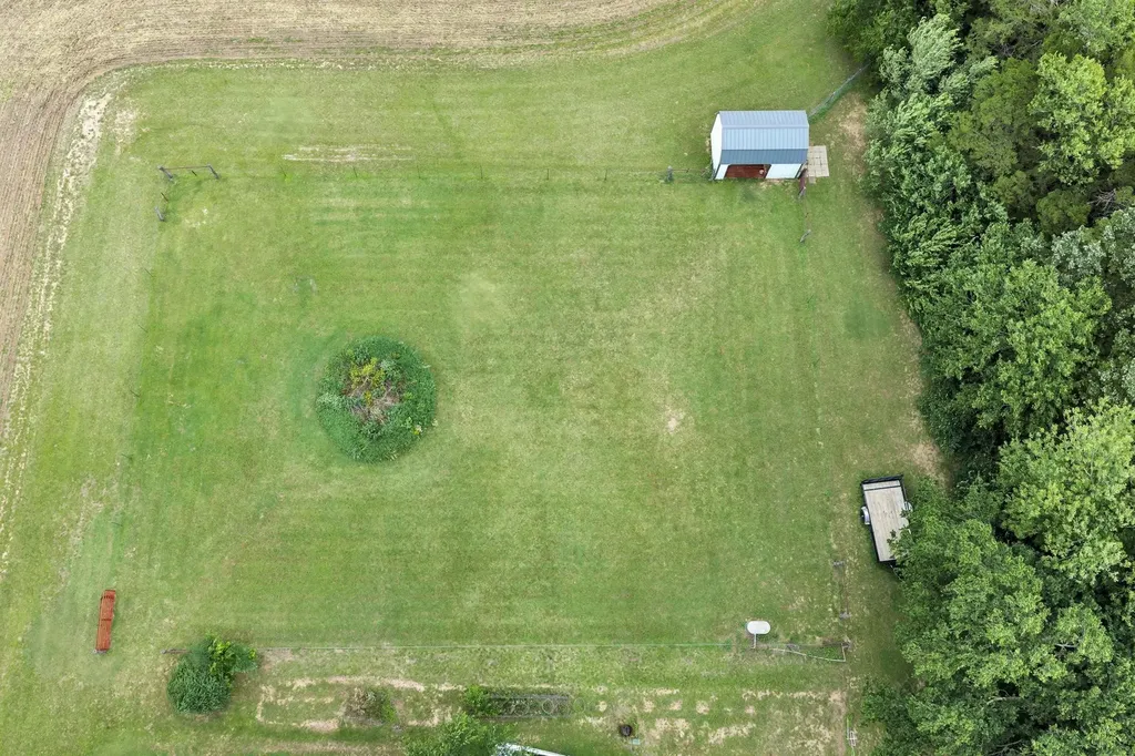 1046 W 90th Avenue N Conway Springs KS 67031
