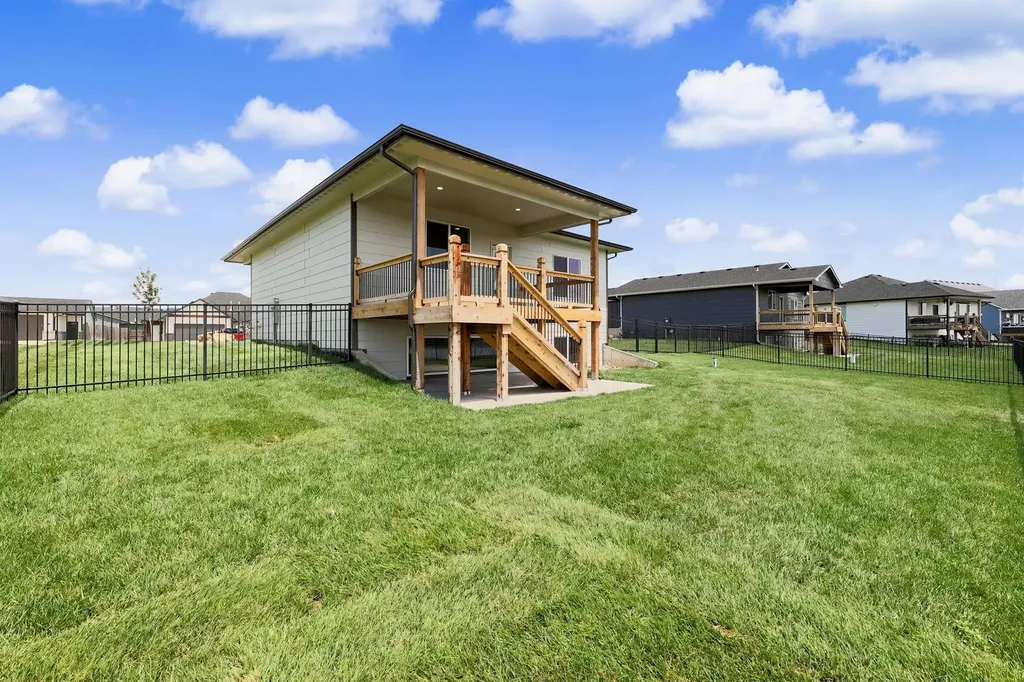 1133 W Trek Circle Goddard KS 67052