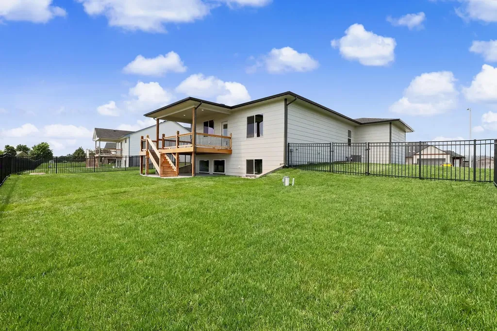 1133 W Trek Circle Goddard KS 67052
