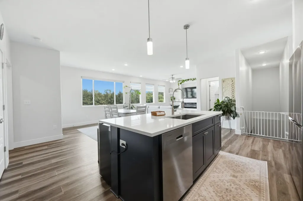 2738 E Ironstone Street Park City KS 67219