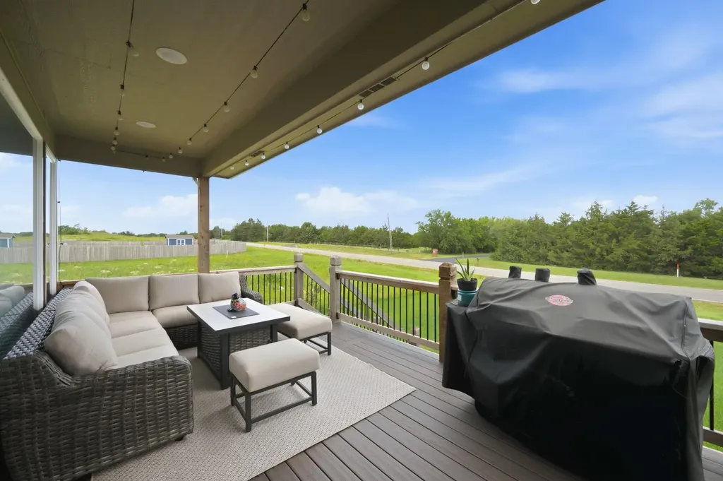 2738 E Ironstone Street Park City KS 67219