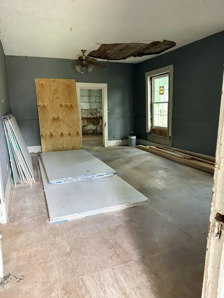 643 W Hendryx Avenue Wichita KS 67213
