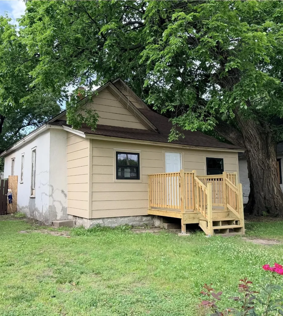 643 W Hendryx Avenue Wichita KS 67213
