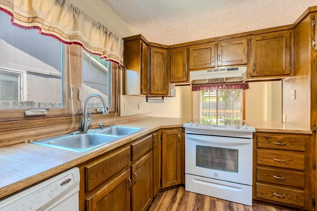 1838 N Keith Wichita KS 67212
