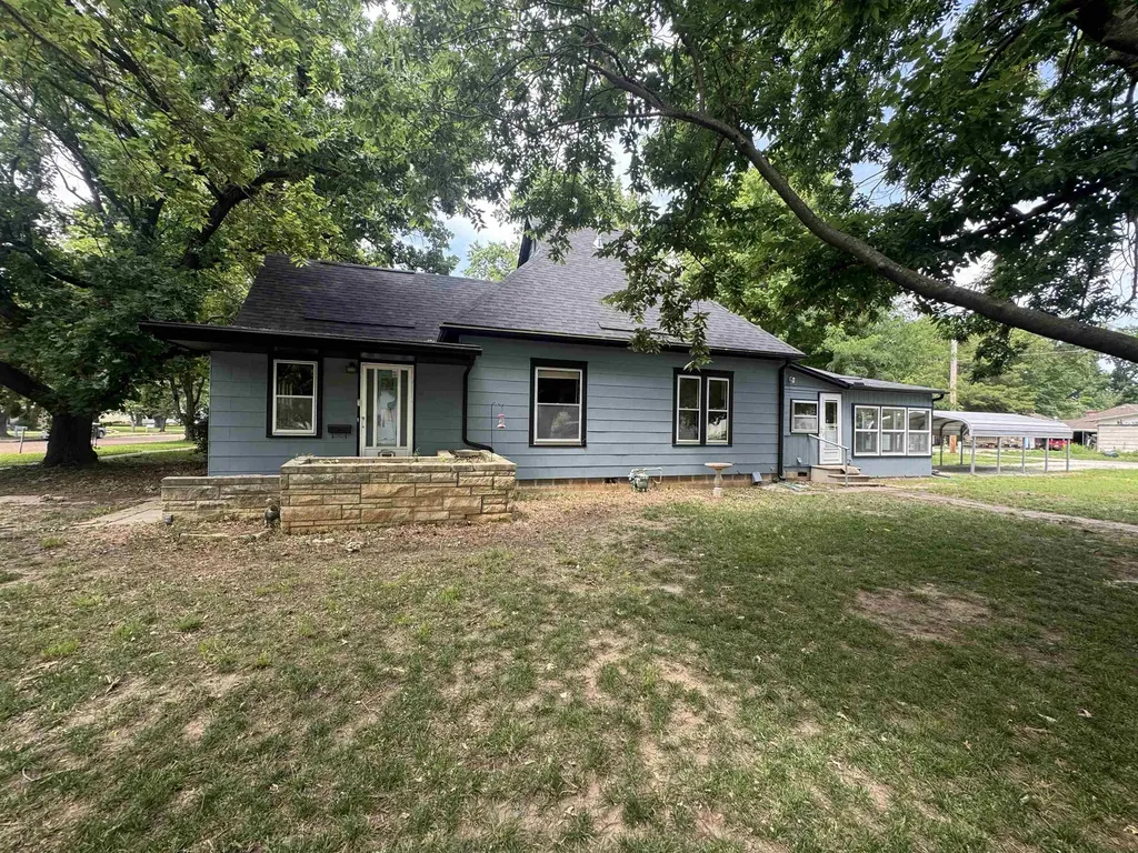1620 Fuller Winfield KS 67156