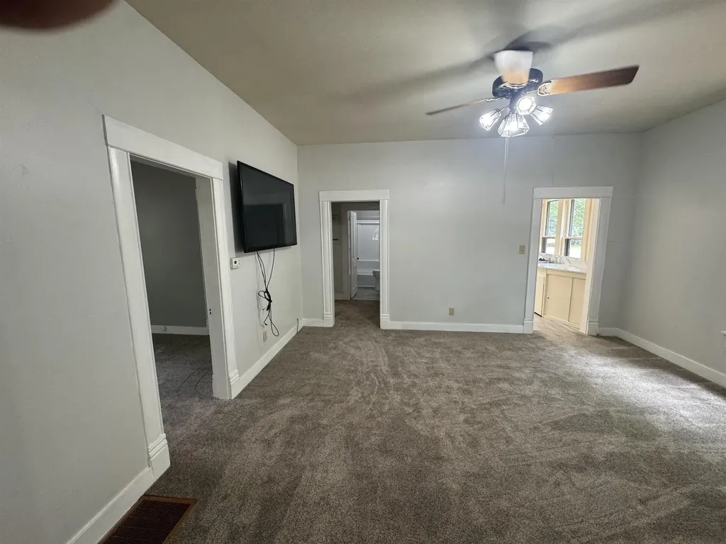 1620 Fuller Winfield KS 67156