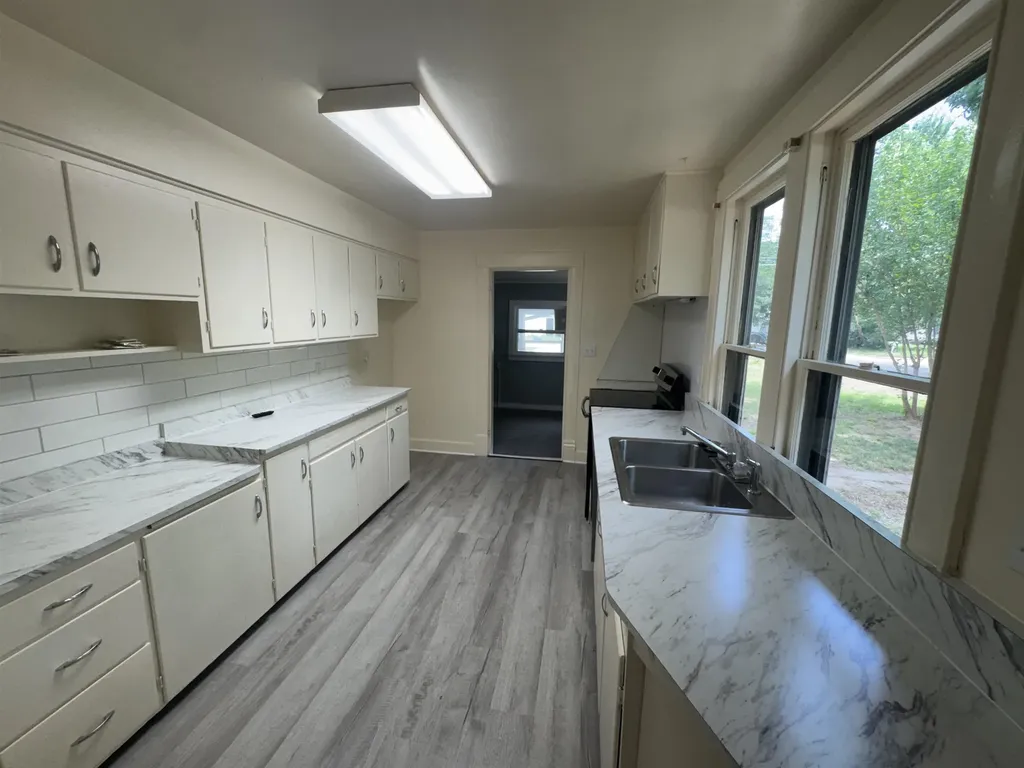 1620 Fuller Winfield KS 67156