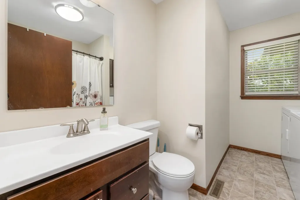14464 172nd Road Winfield KS 67156