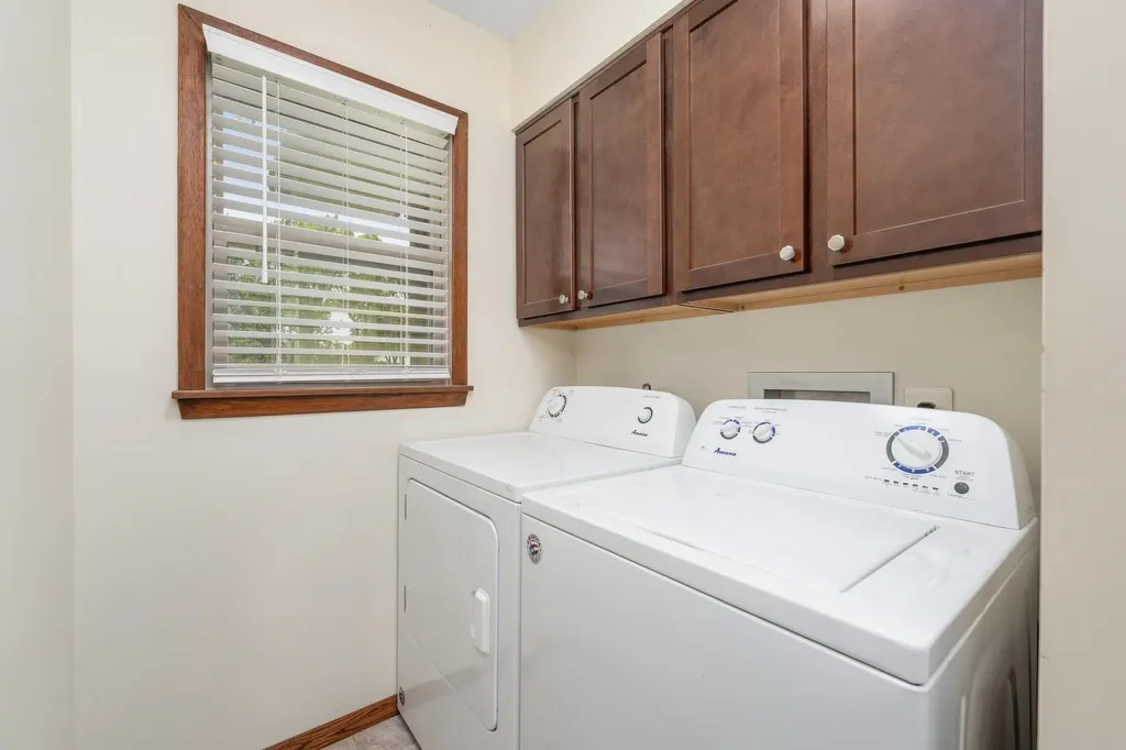 14464 172nd Road Winfield KS 67156