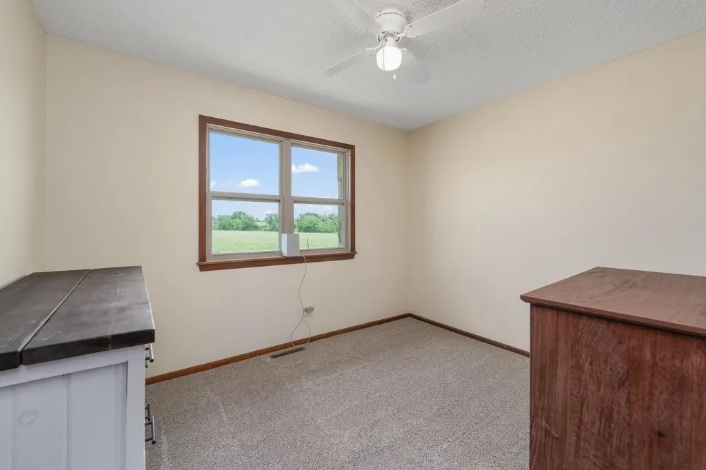 14464 172nd Road Winfield KS 67156