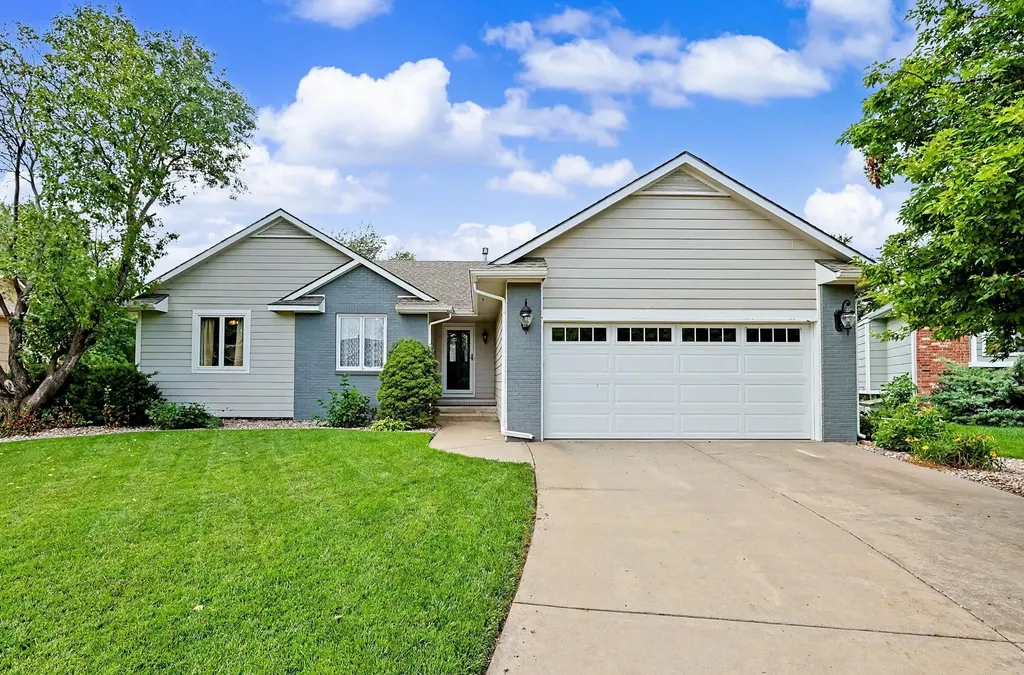 2351 N Crestline Court Wichita KS 67205