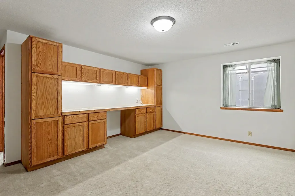 2351 N Crestline Court Wichita KS 67205
