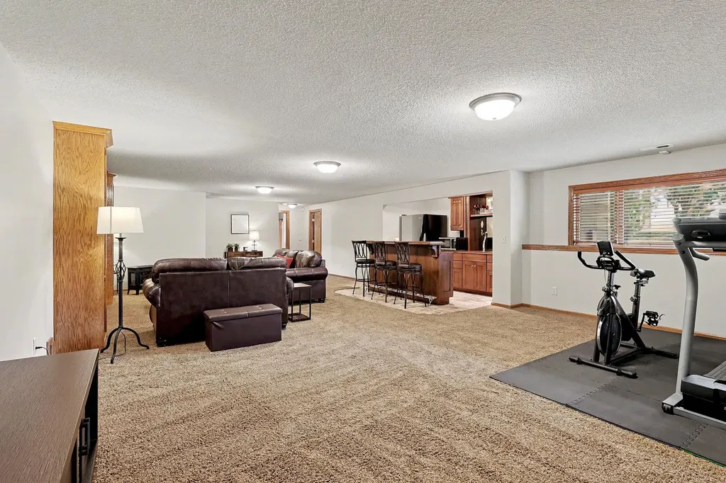6727 W Northwind Court Wichita KS 67205